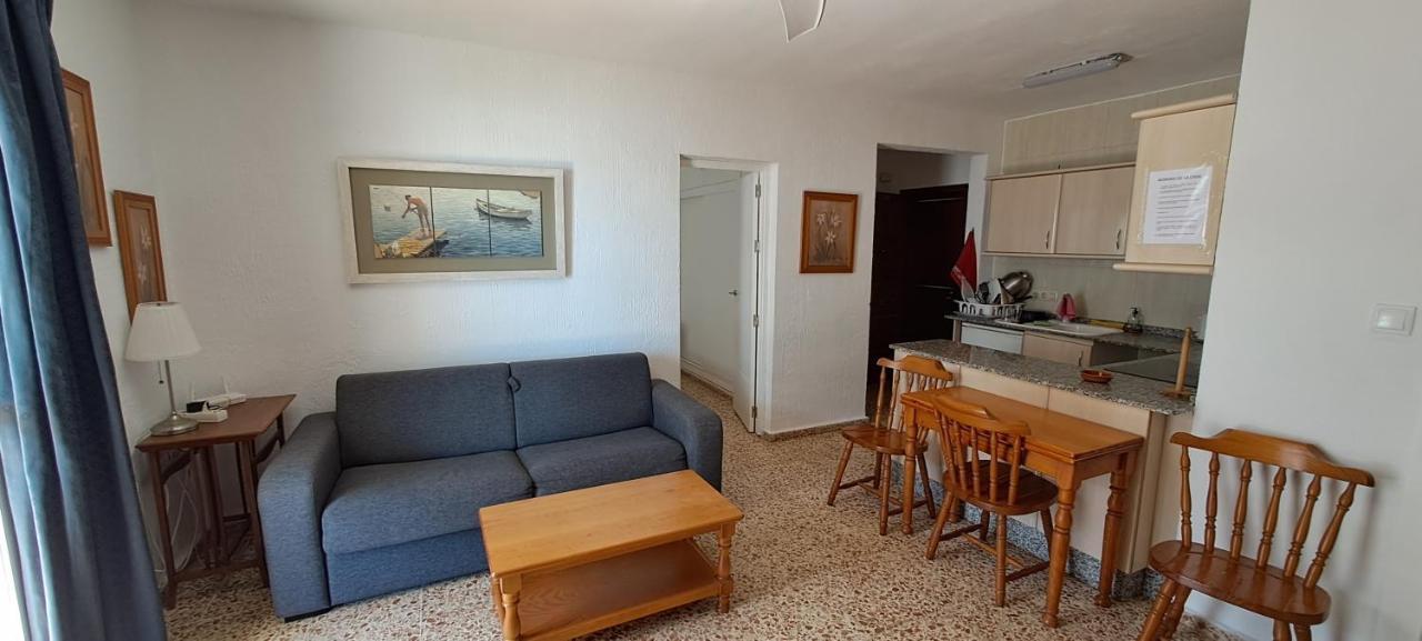 Apartamento Cosy Flat With A Large Terrace Facing The Sea *